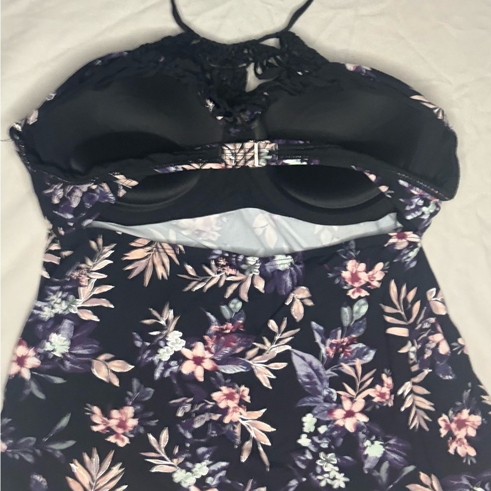 Floral Halter swim top with Black design - Picture 7 of 7